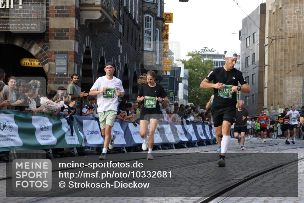 13.09.2026 - 21. swb-Marathon Bremen Strokosch-Dieckow http://msf.ph/oto/10332681 13.09.2026 13:16:06 Ziel 982, 1033, 2733, 3119, 3422, 3536, 3689, 3836, 3991, 4573, 5474, 5533, 5588, 5913, 6481, 6515, 9029, 9122, 9475, 9777, 13149, 13249, 481, 663, 740, 755, 792, 1605, 3134, 5554, 6106, 6721, 6744, 8398, 9031, 9115, 13008 meine-sportfotos.de