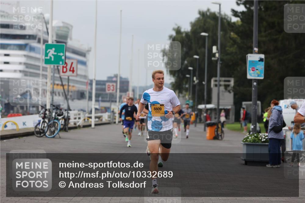 13.09.2026 - Kiel Lauf Andreas Tolksdorf http://msf.ph/oto/10332689 13.09.2026 09:51:42 Kiellinie 3, 4, 83, 8809, 125 meine-sportfotos.de