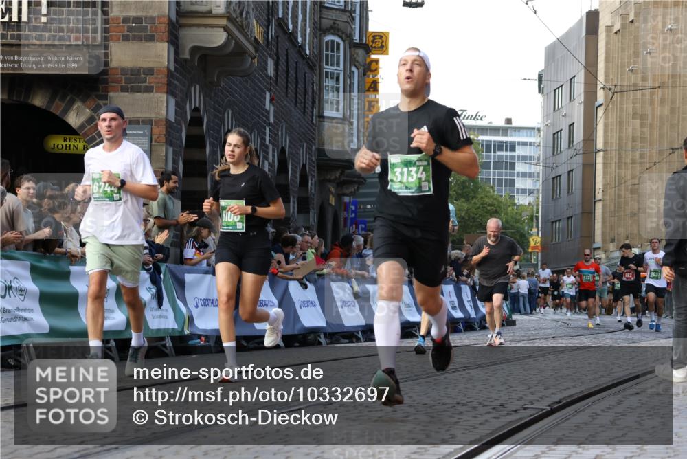 13.09.2026 - 21. swb-Marathon Bremen Strokosch-Dieckow http://msf.ph/oto/10332697 13.09.2026 13:16:07 Ziel 982, 1033, 2733, 3119, 3422, 3536, 3689, 3836, 3991, 4573, 5474, 5533, 5588, 5913, 6481, 6515, 9122, 9475, 13149, 13249, 481, 663, 740, 755, 792, 1605, 5554, 5963, 6106, 6721, 6744, 8398, 9031, 9115, 13008 meine-sportfotos.de