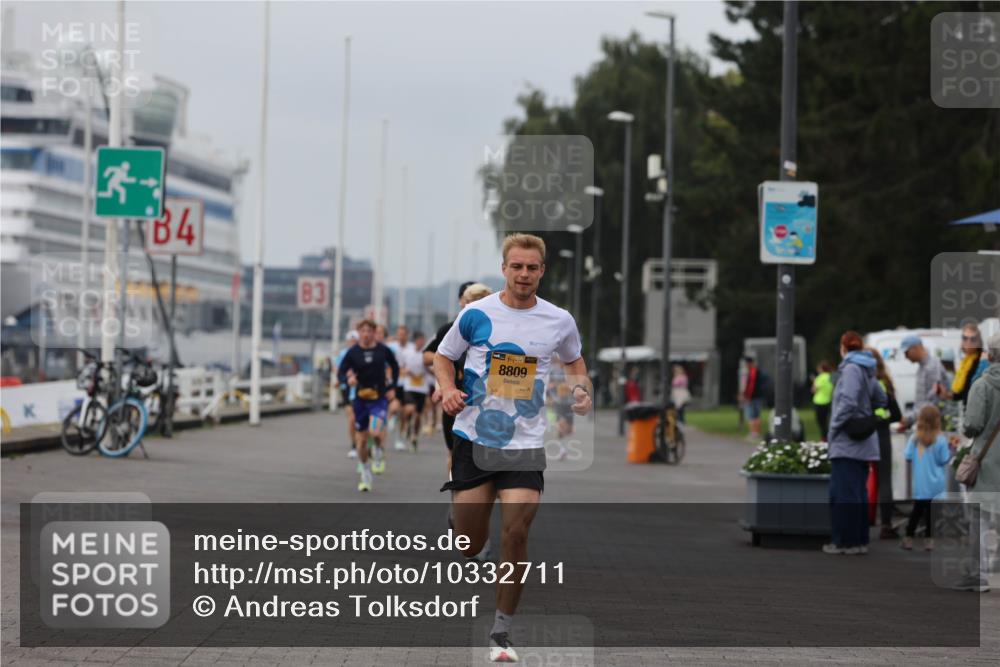 13.09.2026 - Kiel Lauf Andreas Tolksdorf http://msf.ph/oto/10332711 13.09.2026 09:51:42 Kiellinie 84, 83, 38, 8809 meine-sportfotos.de