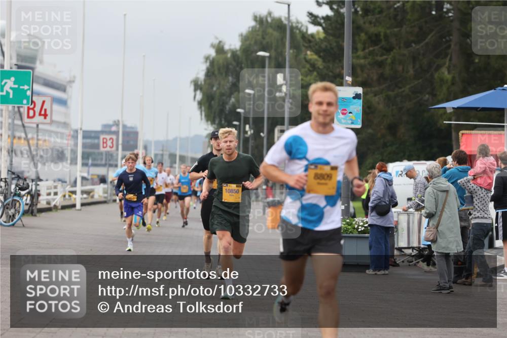 13.09.2026 - Kiel Lauf Andreas Tolksdorf http://msf.ph/oto/10332733 13.09.2026 09:51:43 Kiellinie 4, 3, 10850, 8809 meine-sportfotos.de