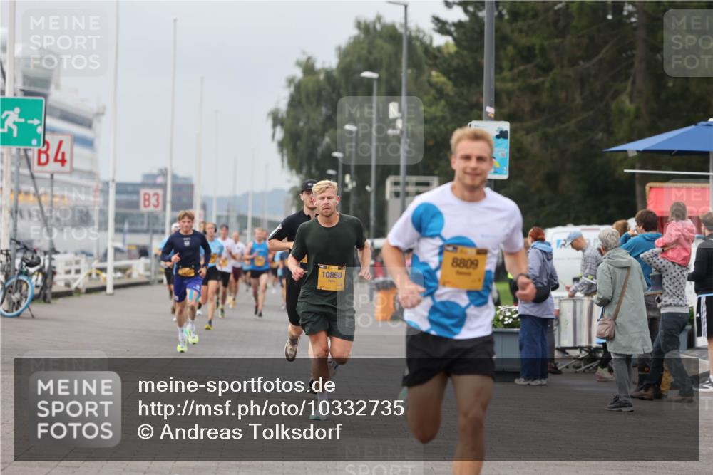 13.09.2026 - Kiel Lauf Andreas Tolksdorf http://msf.ph/oto/10332735 13.09.2026 09:51:43 Kiellinie 4, 3, 10850, 8809 meine-sportfotos.de