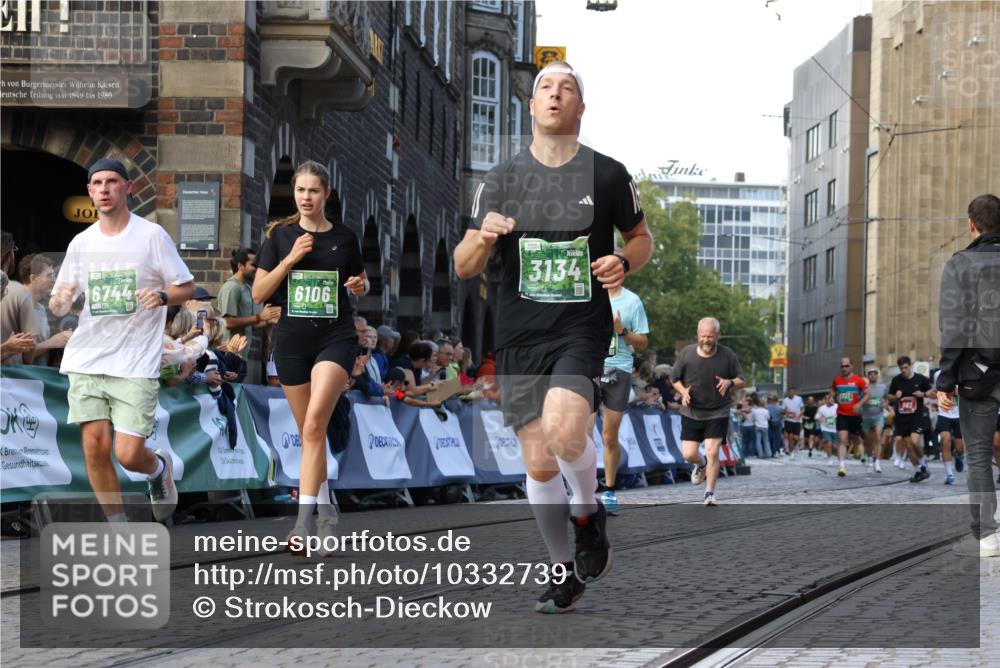 13.09.2026 - 21. swb-Marathon Bremen Strokosch-Dieckow http://msf.ph/oto/10332739 13.09.2026 13:16:07 Ziel 982, 1033, 2733, 3119, 3422, 3536, 3689, 3836, 3991, 4573, 5474, 5533, 5588, 5913, 6481, 6515, 9122, 9475, 13149, 13249, 481, 663, 740, 755, 792, 1605, 5554, 5963, 6106, 6721, 6744, 8398, 9031, 9115, 13008 meine-sportfotos.de