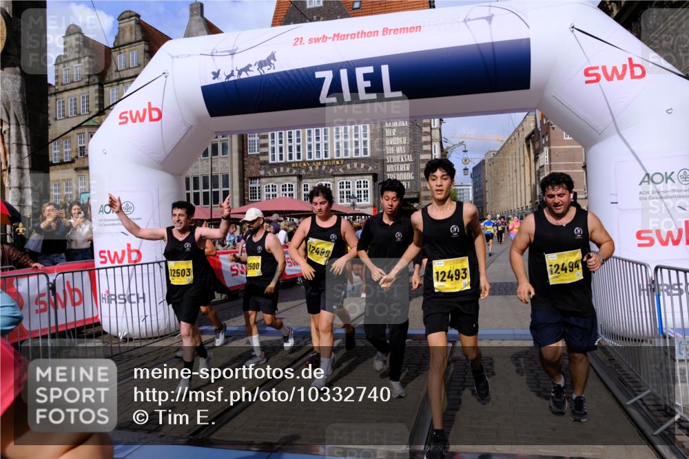 13.09.2026 - 21. swb-Marathon Bremen Tim E. http://msf.ph/oto/10332740 13.09.2026 11:05:06 Ziel 10198, 10283, 10315, 10481, 10729, 10741, 10855, 10856, 10940, 11006, 11133, 11272, 11364, 11366, 11395, 11518, 11592, 11705, 11757, 11939, 12005, 12235, 12420, 12493, 12495, 12498, 12500, 12502, 12563 meine-sportfotos.de