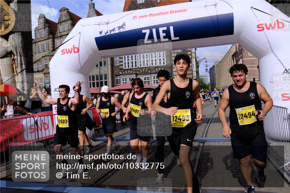13.09.2026 - 21. swb-Marathon Bremen Tim E. http://msf.ph/oto/10332775 13.09.2026 11:05:06 Ziel 10198, 10283, 10315, 10481, 10729, 10741, 10855, 10856, 10940, 11006, 11133, 11272, 11364, 11366, 11395, 11518, 11592, 11705, 11757, 11939, 12005, 12235, 12420, 12493, 12495, 12498, 12500, 12502, 12563 meine-sportfotos.de