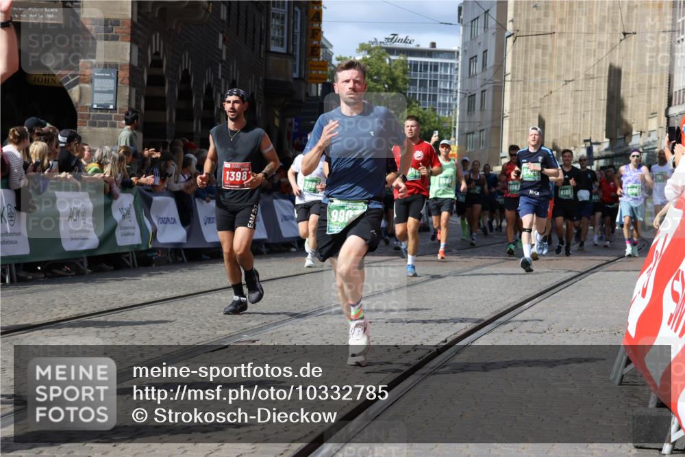13.09.2026 - 21. swb-Marathon Bremen Strokosch-Dieckow http://msf.ph/oto/10332785 13.09.2026 13:31:35 Ziel 217, 1398, 1627, 2244, 2513, 2602, 2802, 3343, 3392, 3396, 3762, 3800, 4477, 4647, 5375, 5673, 5720, 5765, 5846, 5979, 6419, 6619, 6732, 6968, 7001, 7296, 7359, 7637, 7812, 7882, 8035, 8097, 8339, 8342, 8382, 8726, 9147, 9274, 9337, 9822, 9969, 9977, 13066, 310, 3115, 3239, 3244, 3278, 3858, 3989, 4030, 4164, 4998, 5158, 5363, 5426, 5899, 6062, 6100, 6193, 6213, 6354, 6602, 7260, 7608, 7790, 7941, 7964, 8078, 8166, 8206, 9033, 9188, 9568, 9785, 9914, 13151 meine-sportfotos.de