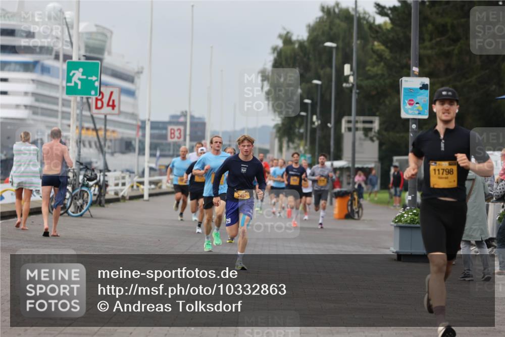 13.09.2026 - Kiel Lauf Andreas Tolksdorf http://msf.ph/oto/10332863 13.09.2026 09:51:47 Kiellinie 4, 3, 29, 2457, 11798 meine-sportfotos.de