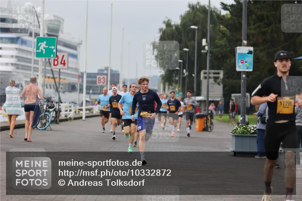 13.09.2026 - Kiel Lauf Andreas Tolksdorf http://msf.ph/oto/10332872 13.09.2026 09:51:47 Kiellinie 4, 3, 29, 11798, 7457 meine-sportfotos.de