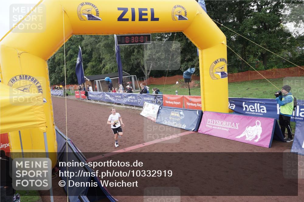 13.09.2026 - Airport Race Dennis Weichert http://msf.ph/oto/10332919 13.09.2026 10:30:35 Ziel 4076, 5075, 5341, 5349, 5404, 5419 meine-sportfotos.de