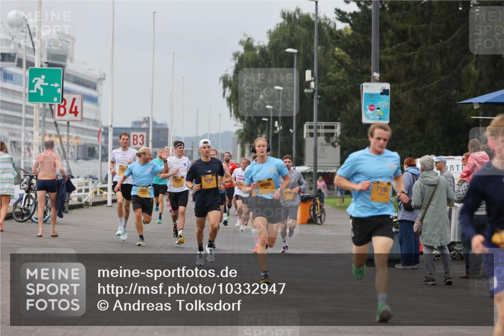 13.09.2026 - Kiel Lauf Andreas Tolksdorf http://msf.ph/oto/10332947 13.09.2026 09:51:50 Kiellinie 4, 3, 3, 2937, 9298, 6958, 4199, 7195 meine-sportfotos.de