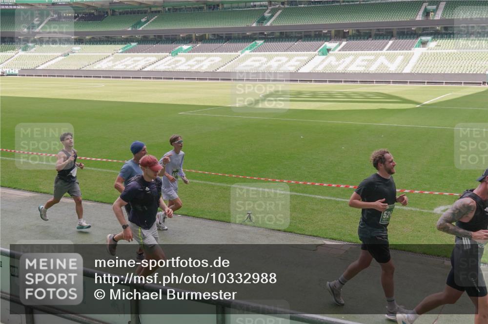 13.09.2026 - 21. swb-Marathon Bremen Michael Burmester http://msf.ph/oto/10332988 13.09.2026 13:05:07 Laufen im Stadion 178, 209, 210, 217, 244, 323, 394, 534, 536, 565, 647, 881, 891, 900, 1073, 1239, 1243, 1307, 1308, 1343, 1373, 1380, 1456, 1479, 1533, 1627, 1649, 1653, 1656, 1687, 1780, 1914, 1932, 1941, 2023, 2089, 2126, 2241, 2244, 2265, 2301, 2310, 2369, 2430, 2452, 2464, 2602, 2723, 2742, 2764, 2851, 2867, 2872, 2891, 2910, 2919, 2957, 2959, 2985, 3028, 3030, 3115, 3217, 3278, 3320, 3343, 3419, 3425, 3444, 3454, 3485, 3521, 3579, 3796, 3909, 242 meine-sportfotos.de