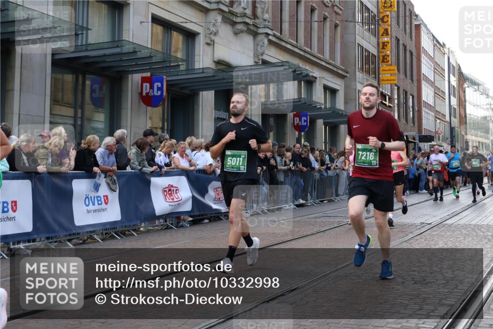 13.09.2026 - 21. swb-Marathon Bremen Strokosch-Dieckow http://msf.ph/oto/10332998 13.09.2026 13:23:30 Ziel 135, 342, 2210, 2288, 2485, 2490, 2517, 2560, 2627, 3044, 3138, 3642, 3856, 4601, 4671, 5011, 5104, 5116, 5146, 5231, 5908, 6157, 6332, 6648, 6843, 7094, 7105, 7216, 7357, 7475, 7761, 8051, 8052, 8095, 8290, 10059, 10115, 13007, 13197, 672, 1900, 2306, 2371, 2409, 2427, 2899, 3078, 3138, 3173, 3374, 3531, 3729, 3861, 3920, 3939, 5820, 5821, 6848, 6923, 8045, 8231, 8560, 8732, 8863, 9088, 9196, 9436, 9827, 10127 meine-sportfotos.de