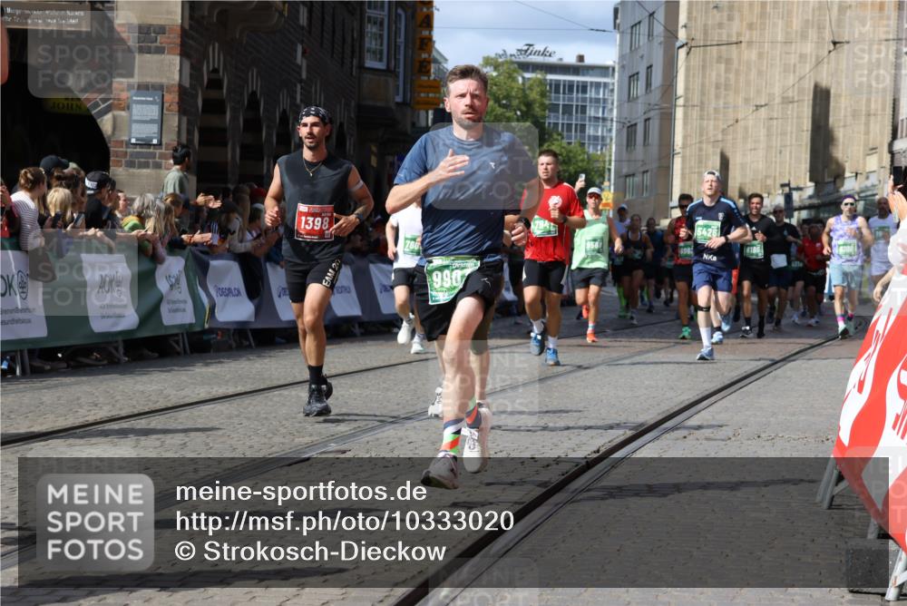 13.09.2026 - 21. swb-Marathon Bremen Strokosch-Dieckow http://msf.ph/oto/10333020 13.09.2026 13:31:35 Ziel 217, 1398, 1627, 2244, 2513, 2602, 2802, 3343, 3392, 3396, 3762, 3800, 4477, 4647, 5375, 5673, 5720, 5765, 5846, 5979, 6419, 6619, 6732, 6968, 7001, 7296, 7359, 7637, 7812, 7882, 8035, 8097, 8339, 8342, 8382, 8726, 9147, 9274, 9337, 9822, 9969, 9977, 13066, 310, 3115, 3239, 3244, 3278, 3858, 3989, 4030, 4164, 4998, 5158, 5363, 5426, 5899, 6062, 6100, 6193, 6213, 6354, 6602, 7260, 7608, 7790, 7941, 7964, 8078, 8166, 8206, 9033, 9188, 9568, 9785, 9914, 13151 meine-sportfotos.de