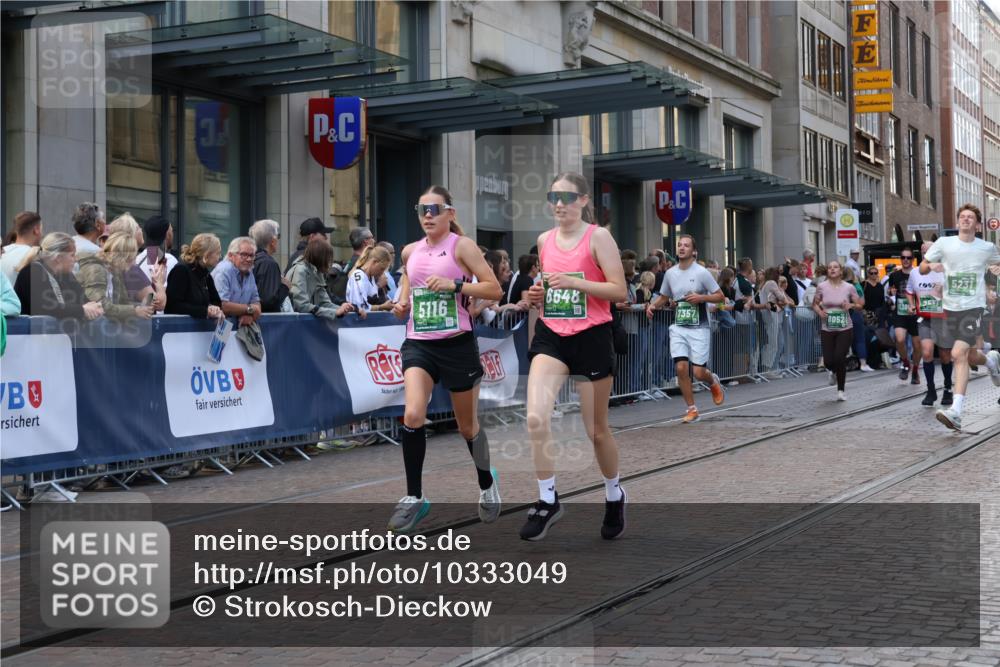 13.09.2026 - 21. swb-Marathon Bremen Strokosch-Dieckow http://msf.ph/oto/10333049 13.09.2026 13:23:32 Ziel 342, 2210, 2288, 2485, 2517, 2560, 3044, 3642, 4601, 4671, 5011, 5104, 5116, 5146, 5231, 5397, 5908, 6157, 6332, 6648, 6772, 7094, 7105, 7216, 7357, 7475, 7761, 8051, 8052, 8095, 8290, 10059, 10115, 13007, 13197, 135, 672, 2306, 2371, 2409, 2427, 2490, 2627, 2899, 3078, 3138, 3173, 3531, 3856, 3861, 3939, 5820, 5821, 6843, 6848, 6923, 8045, 8560, 8863, 9088, 9196, 9436, 9827, 10127 meine-sportfotos.de