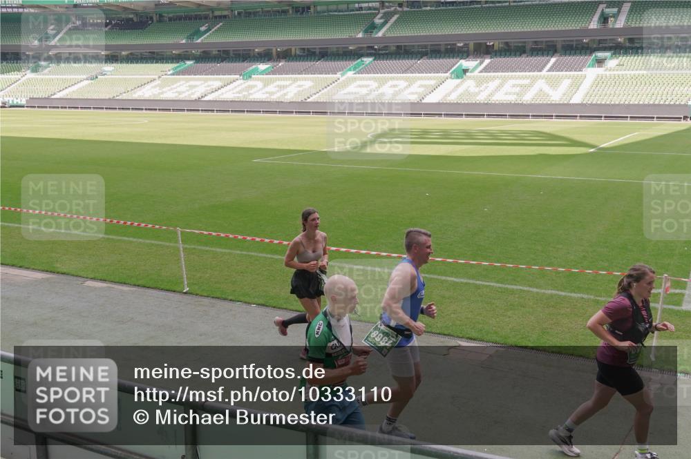 13.09.2026 - 21. swb-Marathon Bremen Michael Burmester http://msf.ph/oto/10333110 13.09.2026 13:05:21 Laufen im Stadion 178, 209, 217, 244, 323, 394, 430, 534, 536, 565, 647, 784, 891, 900, 1073, 1239, 1243, 1274, 1307, 1308, 1343, 1373, 1380, 1456, 1533, 1581, 1627, 1653, 1656, 1687, 1780, 1914, 1932, 1941, 2023, 2076, 2089, 2126, 2241, 2244, 2265, 2301, 2310, 2355, 2369, 2393, 2430, 2452, 2464, 2602, 2723, 2742, 2764, 2867, 2872, 2891, 2910, 2919, 2957, 2959, 2985, 3028, 3030, 3115, 3217, 3278, 3320, 3343, 3419, 3425, 3444, 3454, 3485, 3521, 3796, 3909, 242 meine-sportfotos.de