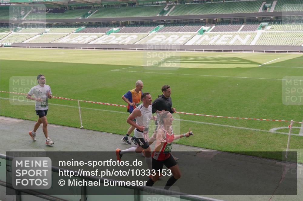 13.09.2026 - 21. swb-Marathon Bremen Michael Burmester http://msf.ph/oto/10333153 13.09.2026 13:05:27 Laufen im Stadion 109, 178, 217, 244, 323, 394, 430, 454, 534, 536, 565, 647, 784, 891, 900, 1073, 1239, 1243, 1274, 1307, 1308, 1373, 1380, 1456, 1533, 1581, 1627, 1653, 1656, 1687, 1780, 1914, 1932, 1941, 2023, 2076, 2089, 2126, 2241, 2244, 2265, 2301, 2310, 2355, 2369, 2393, 2430, 2452, 2464, 2602, 2723, 2742, 2764, 2867, 2872, 2891, 2910, 2919, 2957, 2959, 2985, 3028, 3030, 3115, 3217, 3278, 3320, 3343, 3419, 3425, 3444, 3485, 3521, 3796, 3909, 242 meine-sportfotos.de