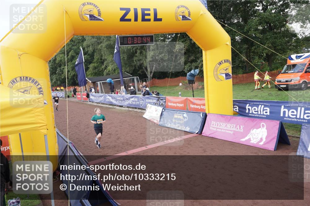 13.09.2026 - Airport Race Dennis Weichert http://msf.ph/oto/10333215 13.09.2026 10:31:18 Ziel 5106, 5125, 5146, 5149, 5171, 5251, 5272, 5372, 5374, 5398, 5415 meine-sportfotos.de