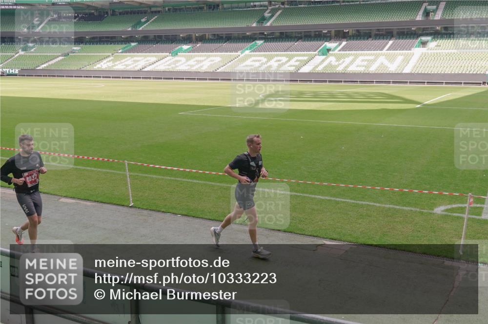 13.09.2026 - 21. swb-Marathon Bremen Michael Burmester http://msf.ph/oto/10333223 13.09.2026 13:05:38 Laufen im Stadion 109, 178, 217, 244, 287, 303, 323, 394, 430, 454, 534, 536, 565, 578, 613, 647, 784, 891, 900, 1073, 1239, 1243, 1274, 1307, 1308, 1365, 1373, 1380, 1456, 1533, 1574, 1581, 1627, 1656, 1687, 1780, 1823, 1909, 1914, 1932, 1941, 2023, 2076, 2089, 2126, 2241, 2244, 2265, 2301, 2310, 2355, 2369, 2393, 2430, 2452, 2464, 2602, 2723, 2742, 2764, 2867, 2872, 2910, 2919, 2957, 2959, 2985, 3028, 3030, 3115, 3217, 3278, 3320, 3343, 3419, 3444, 3485, 3521, 3796, 3909 meine-sportfotos.de