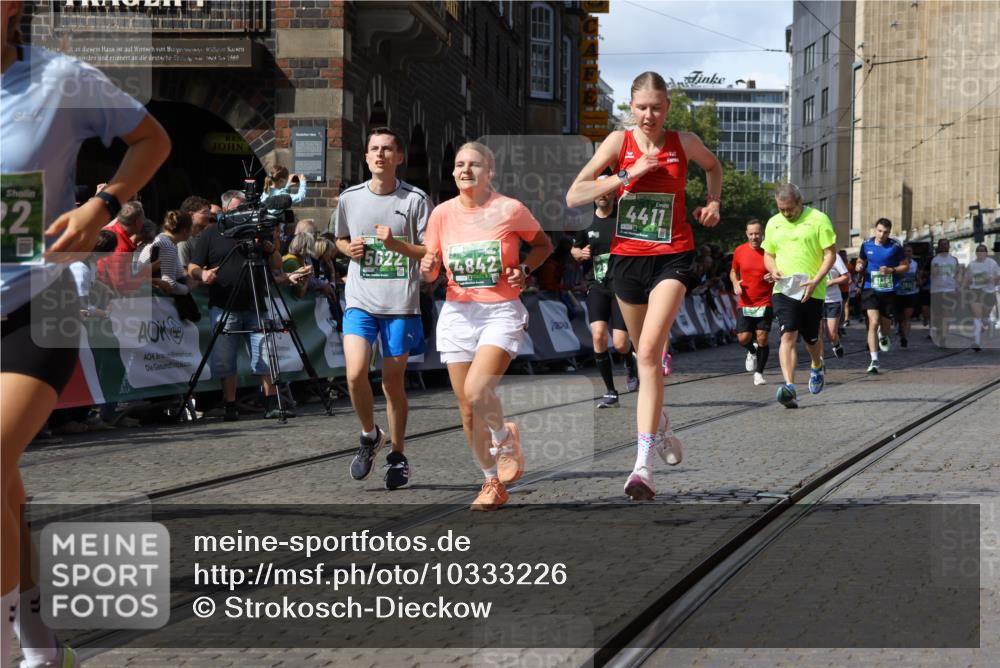 13.09.2026 - 21. swb-Marathon Bremen Strokosch-Dieckow http://msf.ph/oto/10333226 13.09.2026 13:25:47 Ziel 209, 260, 1119, 1650, 1658, 2046, 3168, 3186, 3187, 3806, 4294, 4717, 5703, 5755, 5814, 6113, 6380, 7252, 8357, 8545, 8695, 8769, 8890, 9299, 9460, 9468, 9506, 9563, 13025, 1163, 1647, 2033, 2062, 2708, 2987, 3248, 3516, 4067, 4476, 5013, 5558, 5622, 5701, 6135, 6605, 7638, 7780, 8271, 8361, 8592, 9266, 9794 meine-sportfotos.de