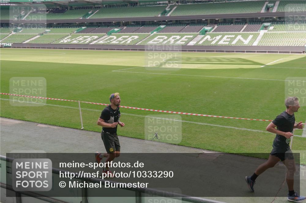 13.09.2026 - 21. swb-Marathon Bremen Michael Burmester http://msf.ph/oto/10333290 13.09.2026 13:05:44 Laufen im Stadion 109, 178, 217, 244, 287, 303, 323, 394, 430, 454, 536, 565, 578, 613, 647, 784, 891, 900, 1073, 1239, 1243, 1274, 1307, 1308, 1365, 1373, 1380, 1456, 1533, 1574, 1581, 1627, 1656, 1687, 1780, 1823, 1909, 1914, 1932, 1941, 2023, 2076, 2089, 2126, 2241, 2244, 2265, 2275, 2301, 2310, 2355, 2356, 2369, 2393, 2430, 2452, 2464, 2602, 2723, 2742, 2764, 2867, 2872, 2902, 2910, 2919, 2957, 2959, 2985, 3030, 3115, 3217, 3278, 3320, 3343, 3419, 3444, 3485, 3909 meine-sportfotos.de