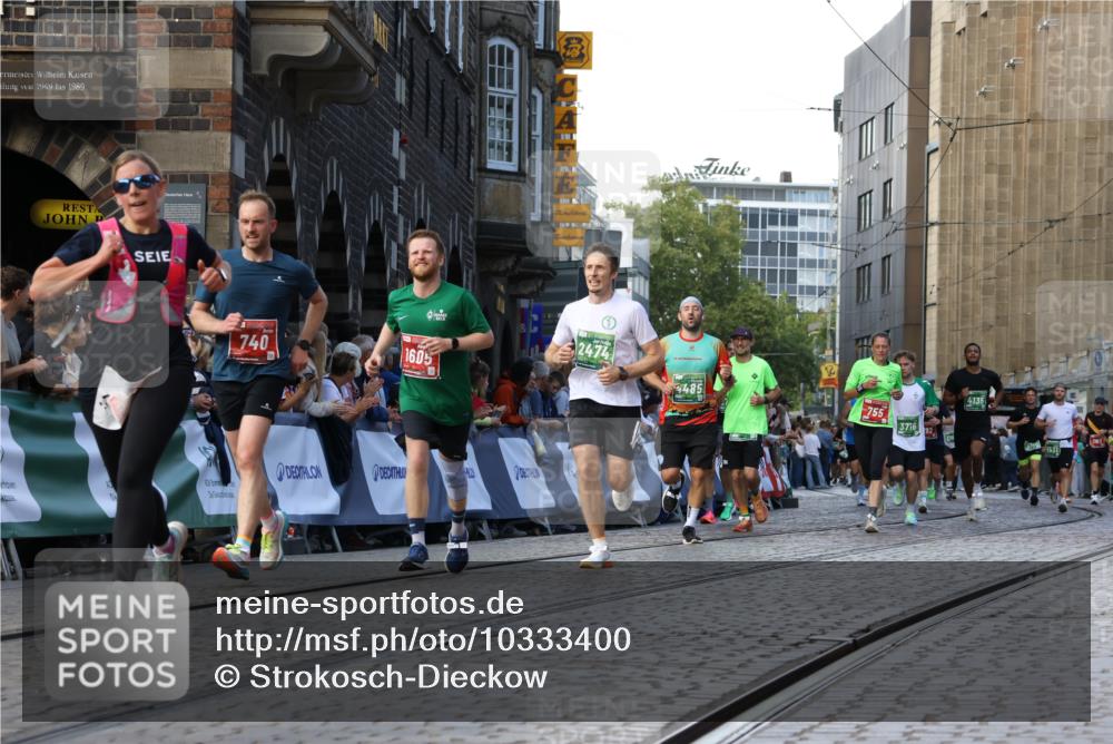 13.09.2026 - 21. swb-Marathon Bremen Strokosch-Dieckow http://msf.ph/oto/10333400 13.09.2026 13:16:38 Ziel 481, 663, 740, 755, 792, 1162, 1605, 2604, 3134, 5554, 5963, 6106, 6721, 6744, 7053, 7801, 8398, 9031, 9115, 13008, 472, 675, 696, 734, 827, 985, 2473, 2474, 2809, 3716, 3961, 4135, 4137, 4485, 5772, 6049, 6531, 6535, 7297, 7387, 7875 meine-sportfotos.de