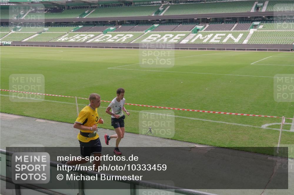 13.09.2026 - 21. swb-Marathon Bremen Michael Burmester http://msf.ph/oto/10333459 13.09.2026 13:06:04 Laufen im Stadion 109, 178, 217, 244, 287, 303, 310, 323, 372, 394, 430, 454, 536, 578, 613, 647, 784, 831, 891, 900, 1073, 1083, 1205, 1239, 1243, 1274, 1307, 1308, 1365, 1380, 1437, 1533, 1545, 1574, 1581, 1627, 1656, 1687, 1780, 1823, 1848, 1909, 1914, 1932, 1941, 2023, 2076, 2089, 2126, 2241, 2244, 2265, 2275, 2301, 2310, 2355, 2356, 2393, 2464, 2602, 2707, 2723, 2742, 2764, 2867, 2902, 2919, 2959, 2985, 3030, 3115, 3278, 3320, 3343, 3444, 3485 meine-sportfotos.de
