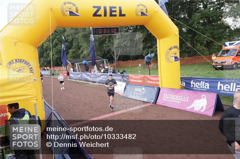 13.09.2026 - Airport Race Dennis Weichert http://msf.ph/oto/10333482 13.09.2026 10:31:45 Ziel 281, 5011, 5097, 5180, 5275, 5383, 5460 meine-sportfotos.de