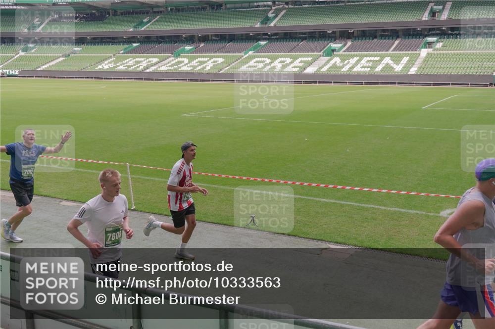 13.09.2026 - 21. swb-Marathon Bremen Michael Burmester http://msf.ph/oto/10333563 13.09.2026 13:06:17 Laufen im Stadion 109, 217, 244, 287, 303, 310, 323, 372, 394, 430, 454, 536, 578, 613, 647, 716, 784, 831, 891, 900, 922, 1073, 1083, 1205, 1243, 1274, 1307, 1308, 1365, 1369, 1380, 1437, 1533, 1545, 1574, 1581, 1627, 1656, 1780, 1823, 1848, 1871, 1909, 1914, 1932, 1941, 2023, 2076, 2089, 2090, 2126, 2241, 2244, 2265, 2275, 2301, 2310, 2355, 2356, 2393, 2440, 2464, 2602, 2699, 2707, 2721, 2723, 2742, 2764, 2818, 2902, 2959, 2985, 3030, 3115, 3278, 3320, 3343, 3444, 3485 meine-sportfotos.de