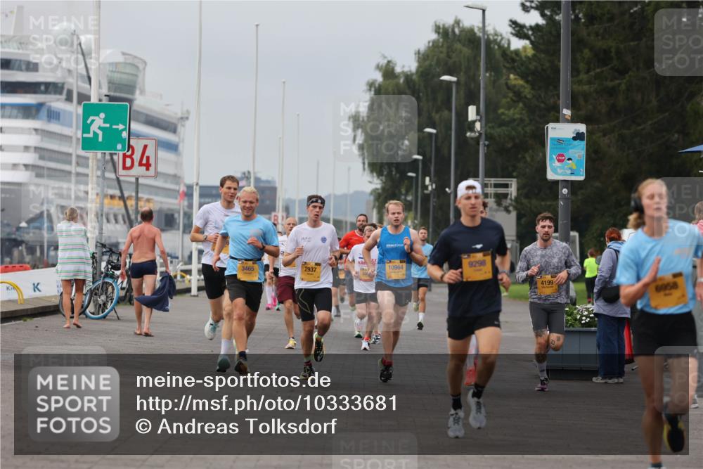 13.09.2026 - Kiel Lauf Andreas Tolksdorf http://msf.ph/oto/10333681 13.09.2026 09:51:53 Kiellinie 4, 3465, 2937, 10964, 9298, 4199, 6958 meine-sportfotos.de