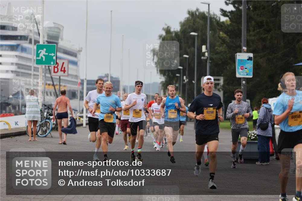 13.09.2026 - Kiel Lauf Andreas Tolksdorf http://msf.ph/oto/10333687 13.09.2026 09:51:53 Kiellinie 4, 7294, 2937, 10964, 9298, 3465, 4199, 6958 meine-sportfotos.de