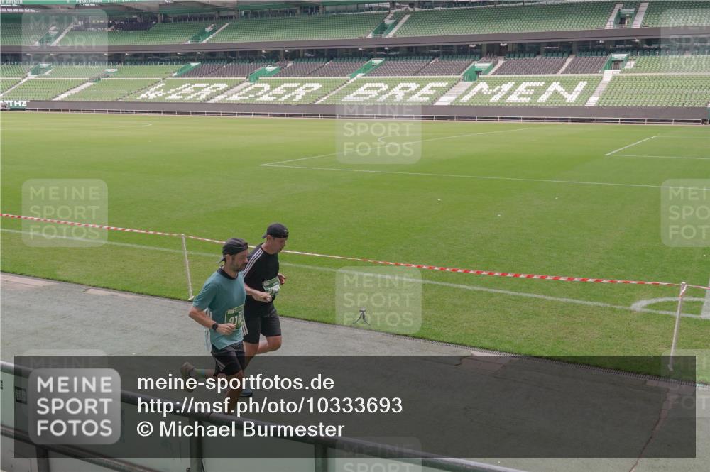 13.09.2026 - 21. swb-Marathon Bremen Michael Burmester http://msf.ph/oto/10333693 13.09.2026 13:06:32 Laufen im Stadion 109, 132, 156, 217, 244, 287, 303, 310, 323, 372, 394, 430, 454, 536, 578, 613, 647, 716, 784, 831, 834, 891, 900, 922, 1073, 1083, 1205, 1243, 1274, 1308, 1365, 1369, 1380, 1437, 1533, 1545, 1574, 1581, 1823, 1848, 1871, 1909, 1926, 1938, 2070, 2076, 2089, 2090, 2219, 2241, 2244, 2265, 2275, 2301, 2310, 2318, 2355, 2356, 2393, 2440, 2464, 2602, 2699, 2707, 2721, 2731, 2742, 2764, 2818, 2902, 2911, 2960, 2985, 3030, 3115, 3278, 3444, 3485 meine-sportfotos.de