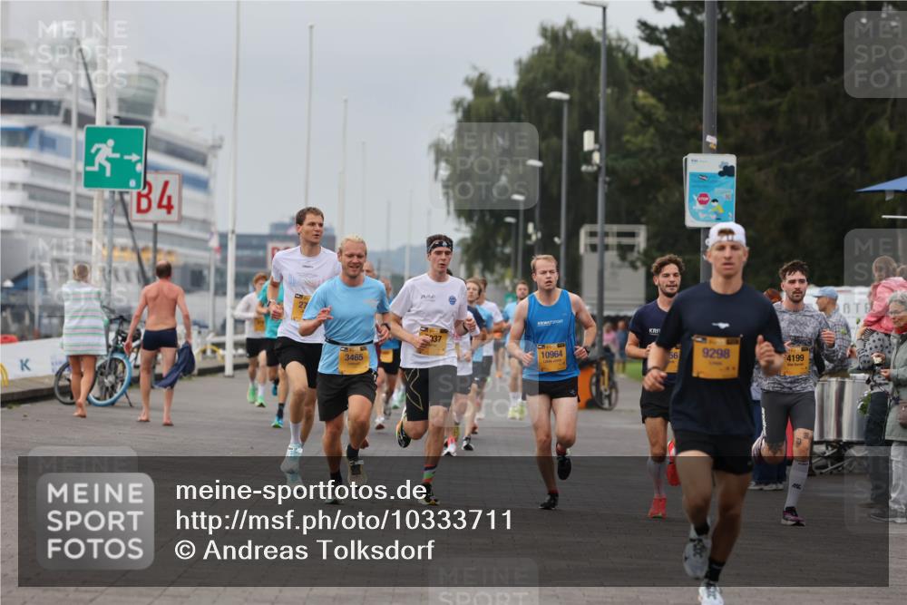 13.09.2026 - Kiel Lauf Andreas Tolksdorf http://msf.ph/oto/10333711 13.09.2026 09:51:54 Kiellinie 4, 3465, 337, 10964, 56, 9298, 4199 meine-sportfotos.de