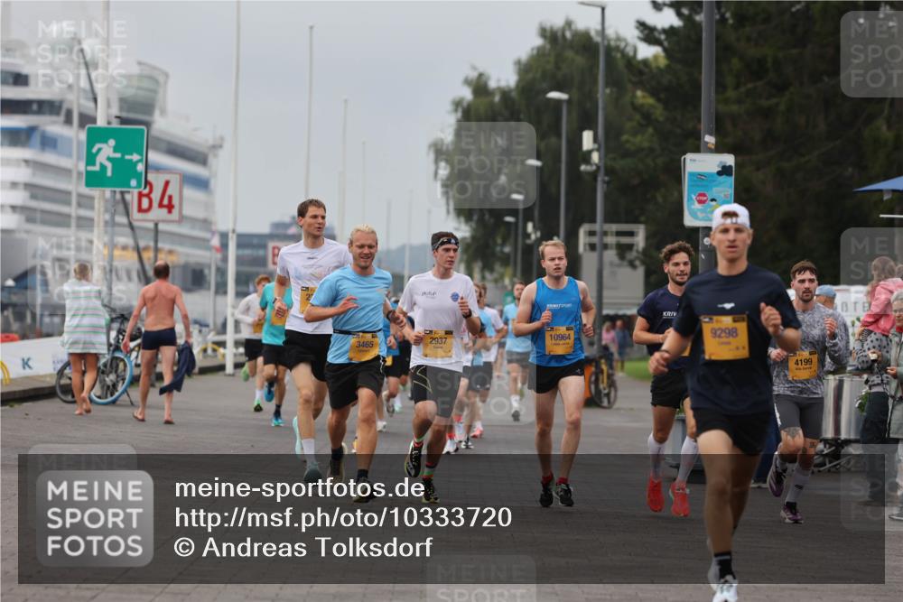13.09.2026 - Kiel Lauf Andreas Tolksdorf http://msf.ph/oto/10333720 13.09.2026 09:51:54 Kiellinie 4, 39, 2937, 3465, 10964, 9298, 4199 meine-sportfotos.de