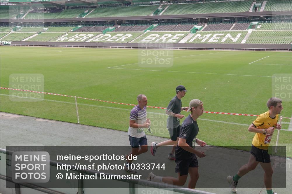 13.09.2026 - 21. swb-Marathon Bremen Michael Burmester http://msf.ph/oto/10333744 13.09.2026 13:06:40 Laufen im Stadion 109, 132, 156, 217, 244, 287, 303, 310, 323, 372, 394, 430, 454, 578, 607, 613, 647, 716, 784, 831, 834, 846, 891, 900, 922, 1073, 1083, 1189, 1205, 1243, 1274, 1308, 1365, 1369, 1380, 1387, 1437, 1533, 1545, 1574, 1581, 1600, 1823, 1841, 1848, 1871, 1909, 1926, 1938, 2070, 2076, 2090, 2219, 2241, 2244, 2265, 2275, 2301, 2310, 2318, 2355, 2356, 2393, 2440, 2464, 2699, 2707, 2721, 2731, 2755, 2818, 2902, 2911, 2960, 3030, 3115, 3278, 3444, 3485 meine-sportfotos.de
