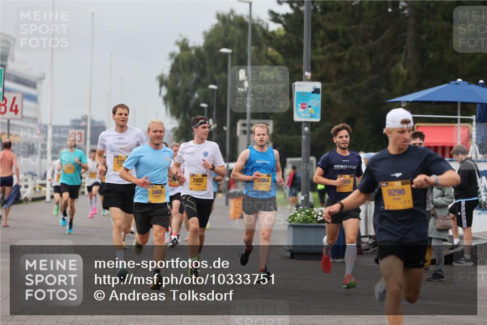 13.09.2026 - Kiel Lauf Andreas Tolksdorf http://msf.ph/oto/10333751 13.09.2026 09:51:55 Kiellinie 34, 39, 275, 3465, 2937, 964, 656, 9298 meine-sportfotos.de