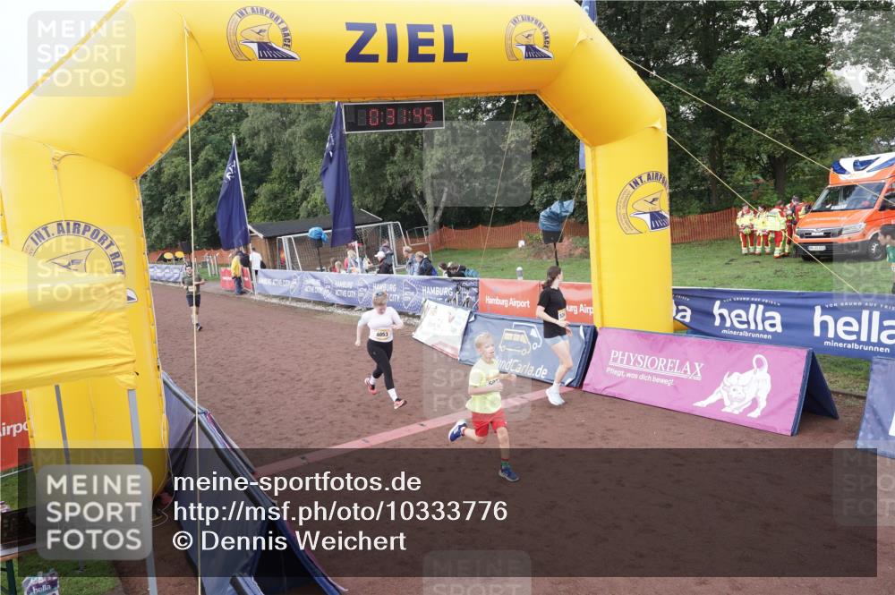 13.09.2026 - Airport Race Dennis Weichert http://msf.ph/oto/10333776 13.09.2026 10:32:18 Ziel 4053, 5072, 5091, 5237, 5330, 5394, 5395 meine-sportfotos.de
