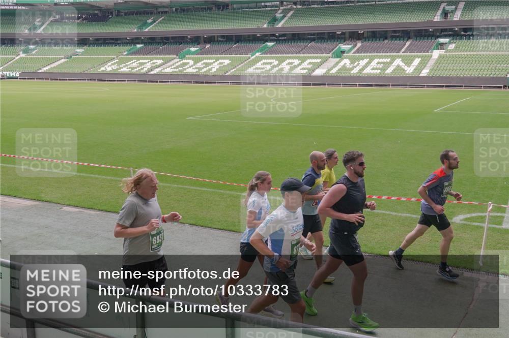 13.09.2026 - 21. swb-Marathon Bremen Michael Burmester http://msf.ph/oto/10333783 13.09.2026 13:06:47 Laufen im Stadion 109, 132, 156, 217, 244, 287, 303, 310, 372, 394, 430, 454, 489, 578, 607, 613, 682, 716, 784, 831, 834, 846, 891, 900, 922, 1083, 1189, 1205, 1274, 1365, 1369, 1380, 1387, 1437, 1533, 1545, 1574, 1581, 1600, 1823, 1841, 1848, 1854, 1871, 1909, 1926, 1938, 2070, 2076, 2090, 2219, 2244, 2265, 2275, 2283, 2310, 2318, 2355, 2356, 2393, 2440, 2464, 2699, 2707, 2721, 2731, 2755, 2818, 2902, 2911, 2960, 3115, 3444, 3485 meine-sportfotos.de