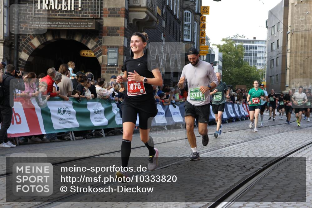 13.09.2026 - 21. swb-Marathon Bremen Strokosch-Dieckow http://msf.ph/oto/10333820 13.09.2026 13:16:56 Ziel 675, 696, 734, 816, 827, 985, 1076, 1162, 2474, 2604, 4135, 4485, 5255, 5772, 6367, 6535, 7053, 7603, 7875, 8171, 8288, 2052, 3246, 3706, 4156, 6624, 6704, 6953, 7284, 8111, 8418, 8858 meine-sportfotos.de