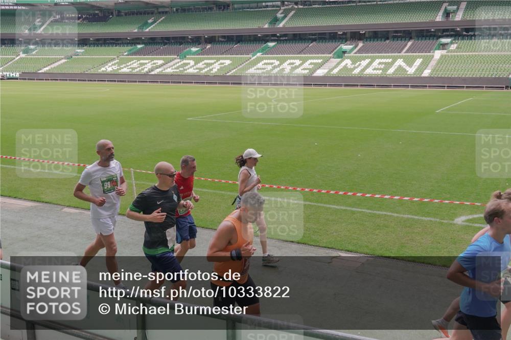 13.09.2026 - 21. swb-Marathon Bremen Michael Burmester http://msf.ph/oto/10333822 13.09.2026 13:06:51 Laufen im Stadion 109, 132, 156, 217, 244, 287, 303, 310, 372, 394, 430, 454, 489, 578, 607, 613, 682, 716, 784, 831, 834, 846, 891, 900, 922, 1083, 1173, 1189, 1205, 1274, 1364, 1365, 1369, 1380, 1387, 1437, 1532, 1533, 1545, 1574, 1581, 1600, 1823, 1841, 1848, 1854, 1871, 1909, 1926, 1938, 2070, 2076, 2090, 2219, 2244, 2265, 2275, 2283, 2310, 2318, 2355, 2356, 2393, 2440, 2464, 2699, 2707, 2721, 2731, 2755, 2818, 2902, 2911, 2949, 2960, 3115, 3485 meine-sportfotos.de