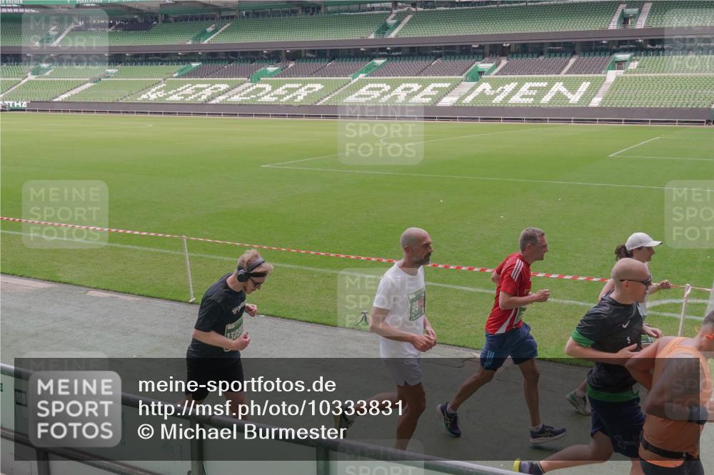 13.09.2026 - 21. swb-Marathon Bremen Michael Burmester http://msf.ph/oto/10333831 13.09.2026 13:06:52 Laufen im Stadion 109, 132, 156, 217, 244, 287, 303, 310, 372, 394, 430, 454, 489, 578, 607, 613, 682, 716, 784, 809, 831, 834, 846, 891, 900, 922, 1083, 1173, 1189, 1205, 1274, 1322, 1364, 1365, 1369, 1380, 1387, 1437, 1532, 1533, 1545, 1574, 1581, 1600, 1823, 1841, 1848, 1854, 1871, 1909, 1926, 1938, 2070, 2076, 2090, 2219, 2244, 2265, 2275, 2283, 2310, 2318, 2355, 2356, 2393, 2440, 2464, 2492, 2699, 2707, 2721, 2731, 2755, 2818, 2902, 2911, 2949, 2960, 3115, 3485 meine-sportfotos.de