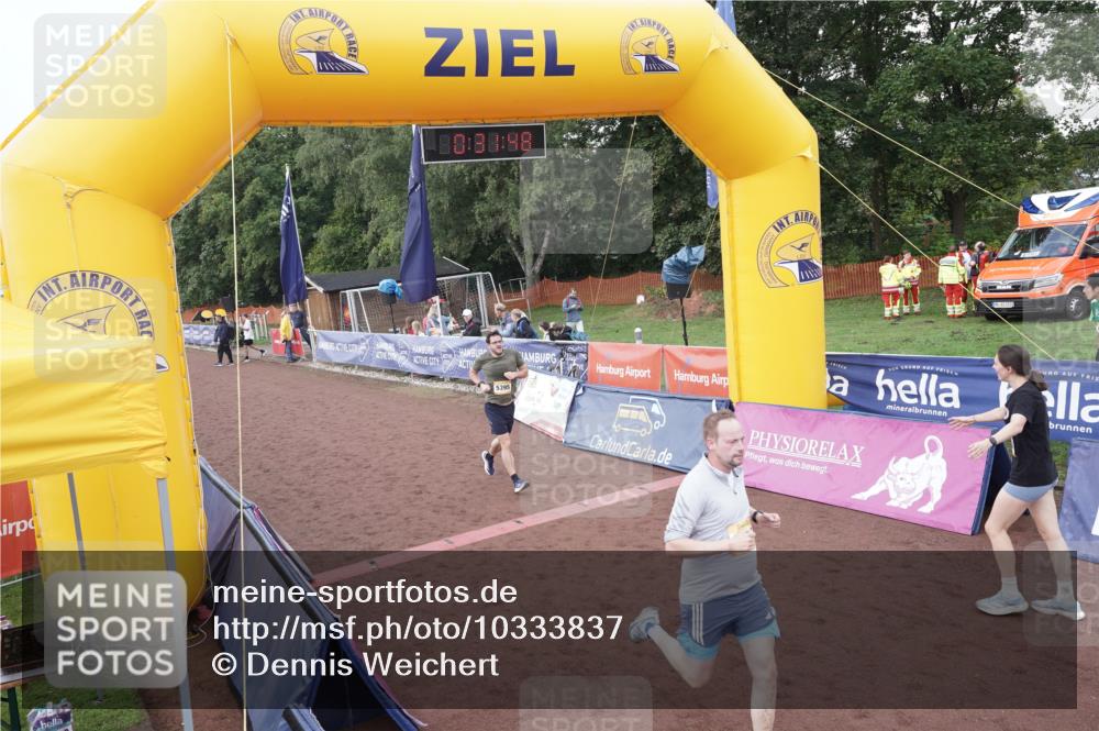 13.09.2026 - Airport Race Dennis Weichert http://msf.ph/oto/10333837 13.09.2026 10:32:22 Ziel 4053, 5072, 5330, 5394, 5395 meine-sportfotos.de