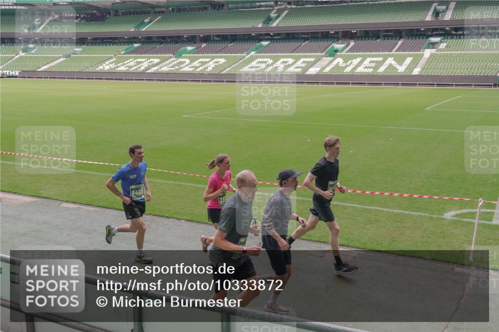 13.09.2026 - 21. swb-Marathon Bremen Michael Burmester http://msf.ph/oto/10333872 13.09.2026 13:06:57 Laufen im Stadion 109, 132, 156, 217, 287, 303, 310, 372, 394, 430, 454, 489, 578, 607, 613, 682, 716, 784, 809, 831, 834, 846, 891, 900, 922, 1083, 1173, 1189, 1205, 1210, 1274, 1322, 1364, 1365, 1369, 1380, 1387, 1437, 1532, 1533, 1545, 1574, 1581, 1600, 1823, 1841, 1848, 1854, 1871, 1909, 1926, 1938, 2070, 2076, 2090, 2219, 2244, 2265, 2275, 2283, 2310, 2318, 2355, 2356, 2393, 2405, 2440, 2464, 2492, 2565, 2699, 2707, 2721, 2731, 2755, 2818, 2902, 2911, 2949, 2960, 3115 meine-sportfotos.de