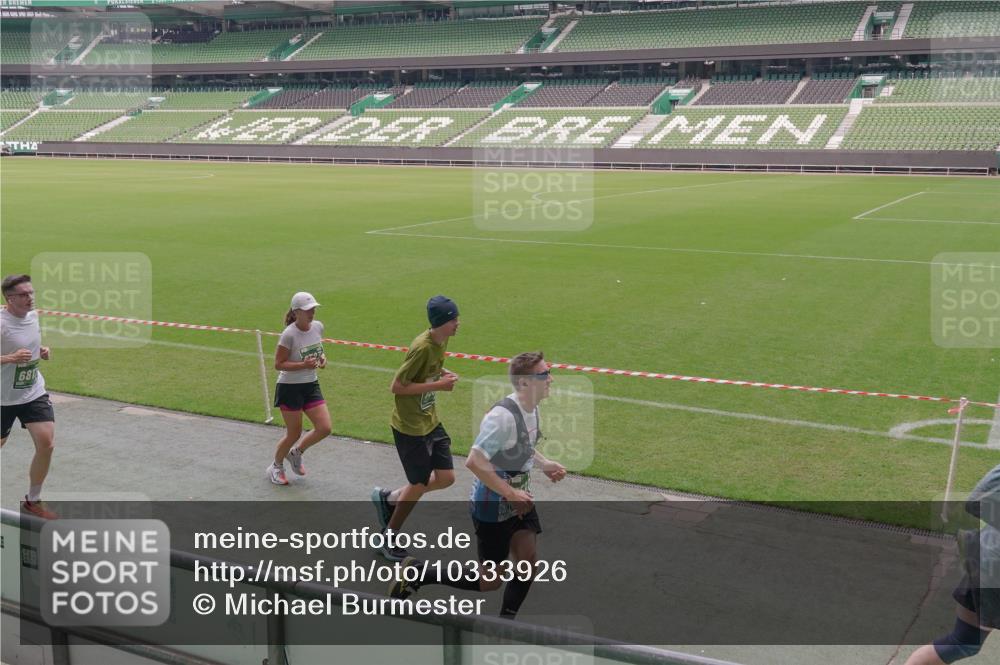 13.09.2026 - 21. swb-Marathon Bremen Michael Burmester http://msf.ph/oto/10333926 13.09.2026 13:07:03 Laufen im Stadion 109, 132, 156, 217, 287, 303, 310, 372, 430, 454, 489, 578, 607, 613, 682, 716, 784, 809, 831, 834, 846, 911, 922, 1083, 1173, 1189, 1205, 1210, 1274, 1322, 1364, 1365, 1369, 1380, 1387, 1437, 1532, 1533, 1545, 1574, 1581, 1600, 1823, 1841, 1848, 1854, 1871, 1909, 1926, 1938, 2003, 2070, 2076, 2090, 2219, 2244, 2265, 2275, 2283, 2310, 2318, 2355, 2356, 2393, 2405, 2440, 2464, 2492, 2565, 2699, 2707, 2721, 2731, 2755, 2802, 2818, 2831, 2902, 2911, 2949, 2960, 3115 meine-sportfotos.de
