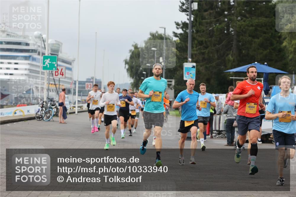 13.09.2026 - Kiel Lauf Andreas Tolksdorf http://msf.ph/oto/10333940 13.09.2026 09:52:02 Kiellinie 3, 84, 83, 2107, 2664, 6585, 2158, 4564 meine-sportfotos.de