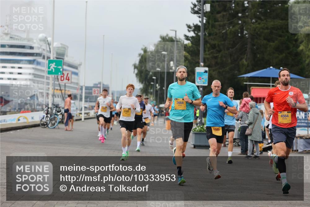 13.09.2026 - Kiel Lauf Andreas Tolksdorf http://msf.ph/oto/10333953 13.09.2026 09:52:03 Kiellinie 13, 4, 2107, 2664, 6585, 4564 meine-sportfotos.de
