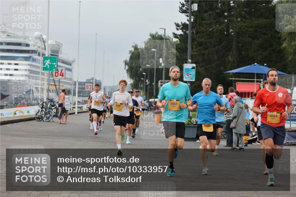 13.09.2026 - Kiel Lauf Andreas Tolksdorf http://msf.ph/oto/10333957 13.09.2026 09:52:03 Kiellinie 4, 3, 2107, 2664, 6585, 4564 meine-sportfotos.de