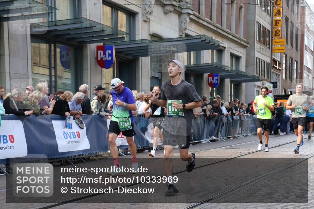 13.09.2026 - 21. swb-Marathon Bremen Strokosch-Dieckow http://msf.ph/oto/10333969 13.09.2026 13:23:58 Ziel 102, 776, 909, 1199, 1250, 2295, 2370, 2491, 2967, 3372, 4000, 4559, 5012, 5208, 5257, 5481, 5623, 5668, 5669, 5928, 5929, 6105, 7059, 7069, 7081, 7156, 8082, 8179, 8415, 8784, 9087, 9573, 9916, 13219, 342, 2210, 2288, 2485, 2517, 2560, 3044, 3642, 4601, 4671, 5011, 5104, 5116, 5146, 5231, 5397, 5623, 5908, 6157, 6332, 6648, 6772, 7094, 7105, 7216, 7357, 7475, 7761, 8051, 8052, 8095, 8290, 10059, 10115, 13007, 13197 meine-sportfotos.de