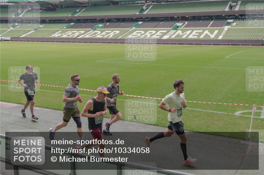 13.09.2026 - 21. swb-Marathon Bremen Michael Burmester http://msf.ph/oto/10334058 13.09.2026 13:07:23 Laufen im Stadion 109, 132, 156, 287, 303, 310, 372, 430, 454, 489, 551, 578, 607, 613, 682, 716, 784, 800, 808, 809, 831, 834, 846, 911, 922, 1083, 1173, 1189, 1205, 1210, 1274, 1285, 1322, 1364, 1365, 1369, 1387, 1395, 1437, 1532, 1545, 1574, 1581, 1600, 1823, 1831, 1841, 1848, 1854, 1871, 1909, 1926, 1938, 2003, 2070, 2090, 2215, 2219, 2275, 2283, 2318, 2355, 2356, 2366, 2393, 2405, 2440, 2492, 2565, 2611, 2699, 2707, 2721, 2731, 2755, 2782, 2802, 2818, 2831, 2866, 2902, 2911, 2949, 2960 meine-sportfotos.de