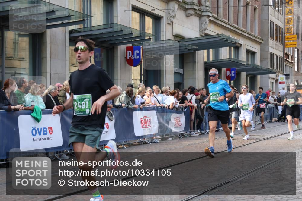 13.09.2026 - 21. swb-Marathon Bremen Strokosch-Dieckow http://msf.ph/oto/10334105 13.09.2026 13:24:03 Ziel 776, 789, 790, 909, 1199, 1250, 2295, 2491, 3994, 4000, 4559, 5012, 5208, 5481, 5572, 5668, 5669, 5928, 5929, 5953, 6080, 6105, 7059, 7069, 7081, 7156, 7568, 8082, 8310, 8415, 8784, 9087, 9264, 9573, 9676, 9916, 102, 342, 1199, 2210, 2288, 2370, 2517, 2967, 3044, 3372, 3642, 4601, 4671, 5011, 5104, 5116, 5146, 5231, 5257, 5397, 5623, 6332, 6648, 6772, 7094, 7105, 7216, 7357, 7475, 7761, 8051, 8052, 8179, 8290, 10059, 10115, 13007, 13197 meine-sportfotos.de