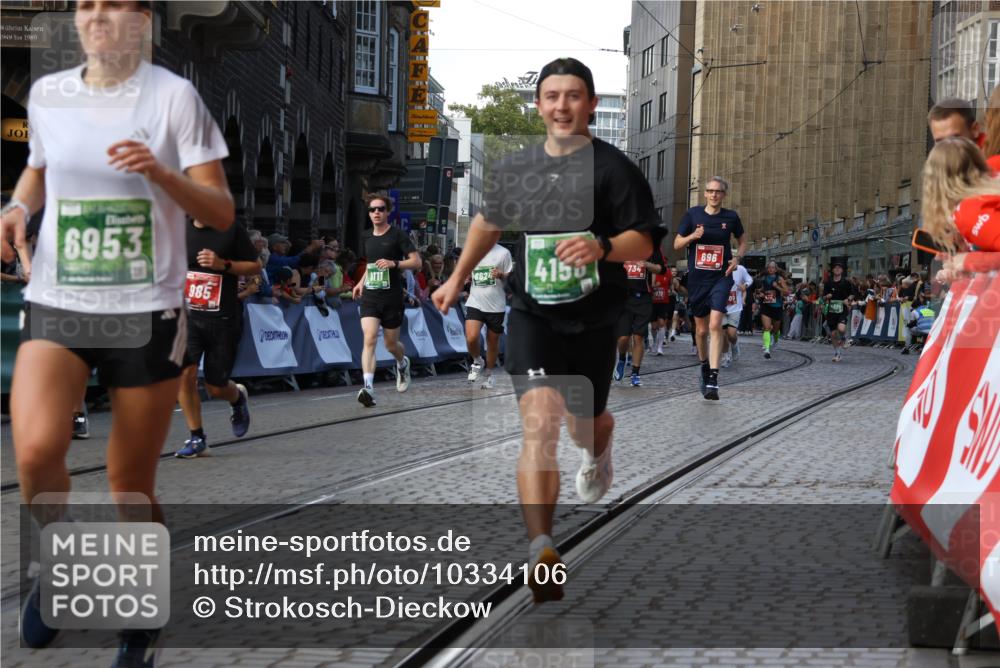 13.09.2026 - 21. swb-Marathon Bremen Strokosch-Dieckow http://msf.ph/oto/10334106 13.09.2026 13:17:03 Ziel 472, 675, 696, 734, 816, 827, 985, 2473, 2474, 2809, 3716, 3961, 4135, 4137, 4485, 5255, 5772, 6049, 6367, 6531, 6535, 7387, 7875, 2052, 4805, 6624, 6734, 6759, 7284, 8111, 8418 meine-sportfotos.de